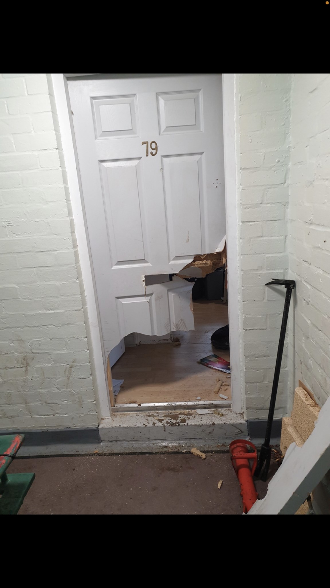 Officers from the Scholes Neighbourhood Policing Team and District Tasking Team executed a warrant under the misuse of drugs act at Scholes this morning. 