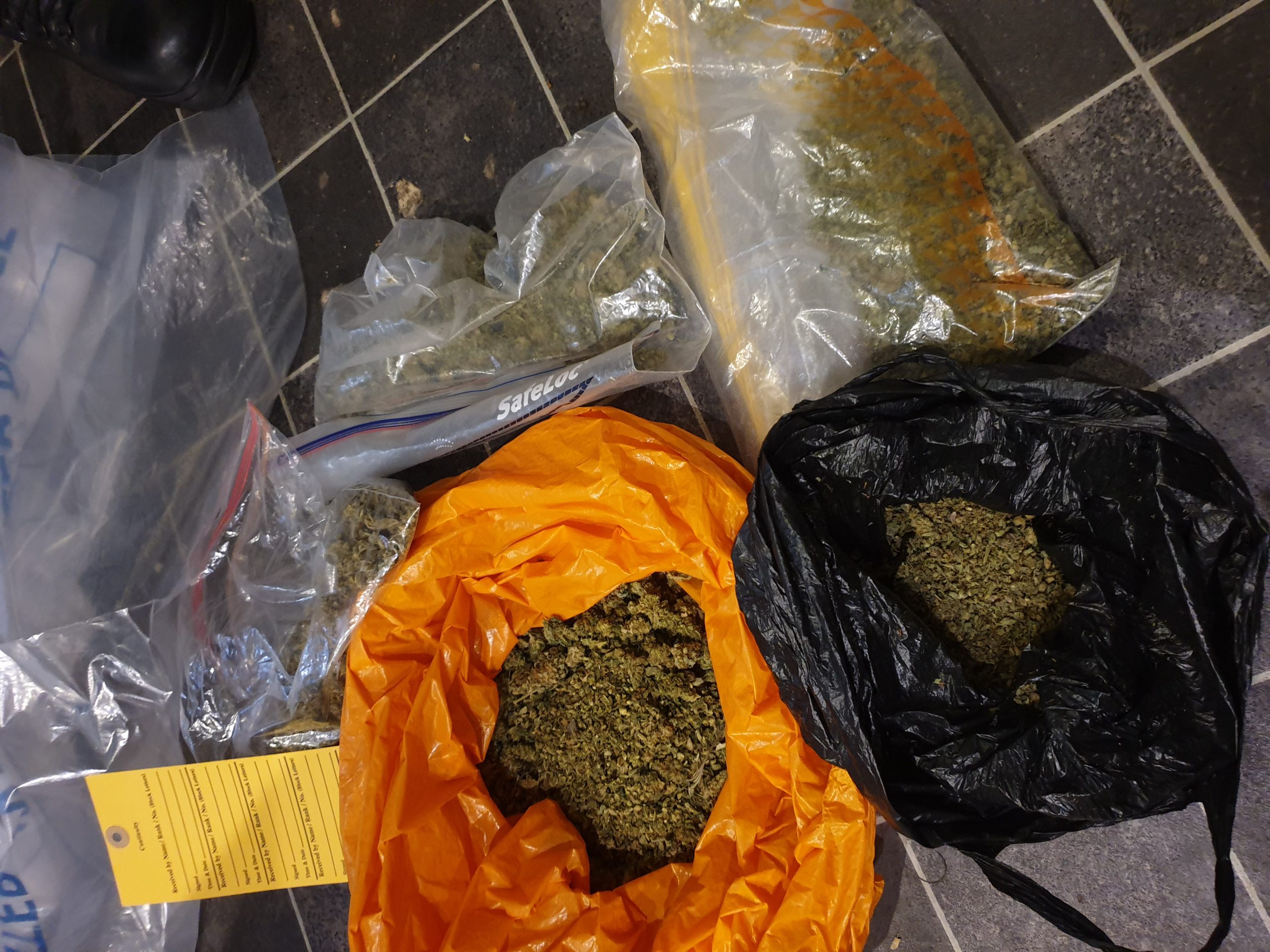 Over £16000 Worth Of Drugs Seized And Arrests Made After Dawn Raids In Stockport Manchester News 6240