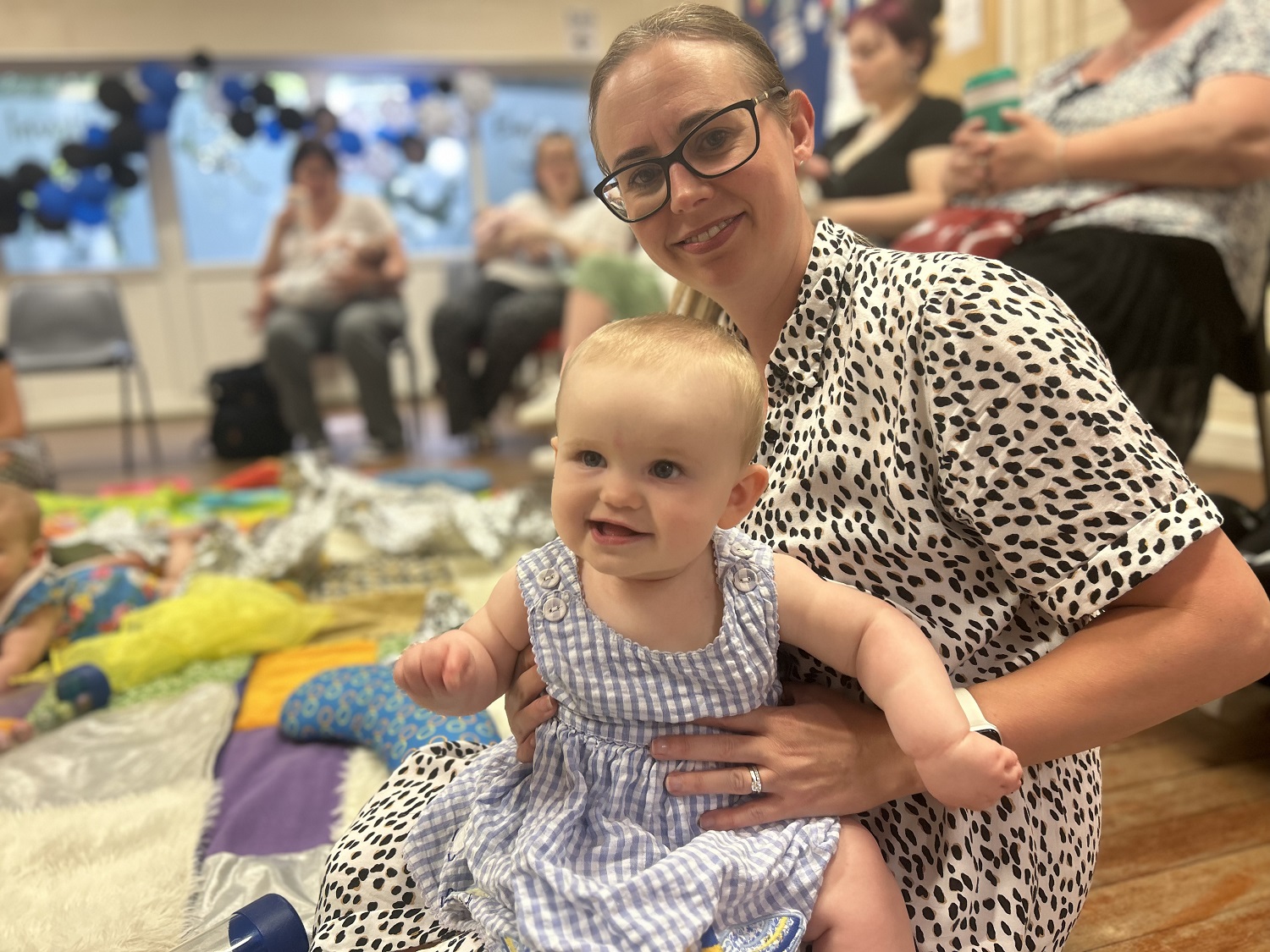 Mum Laura Martin with her youngest daughter Sophia 