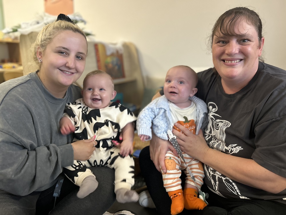 Friends Megan Pass and Amanda Taft with their baby boys Bevan Jenkinson and Alfie Harvey 