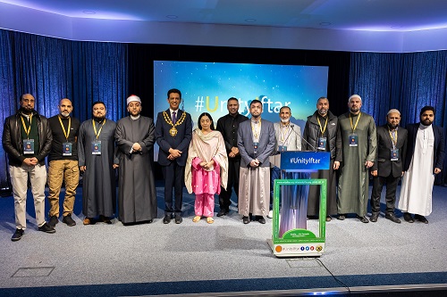 The Mayor of Oldham and Oldham Council Leader Cllr Arooj Shah at the community Iftar