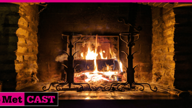 December 2024 - Ghostly Christmas traditions and sustainable festive fashion
